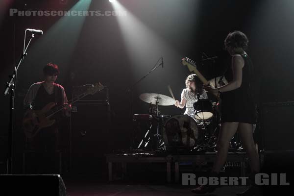 WARPAINT - 2011-05-26 - PARIS - Le Bataclan - 